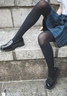 丰满的女同学2_720在线手机播放